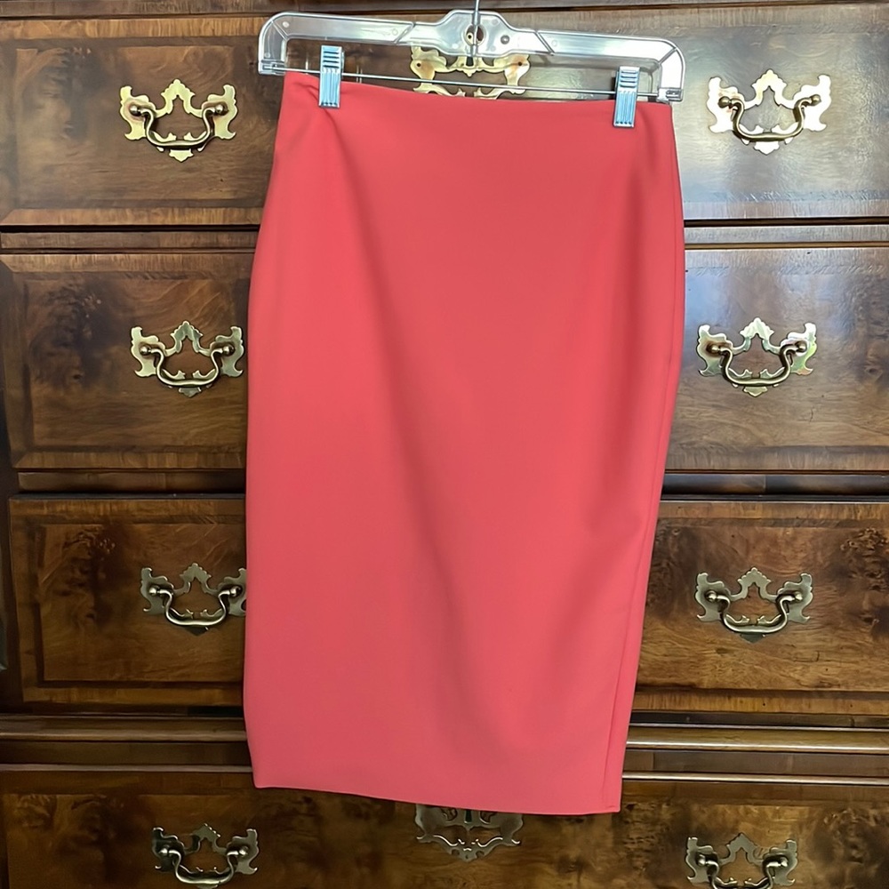 Elizabeth and James coral pencil skirt size 2